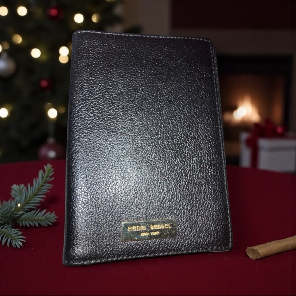 Henri Bendel Black Leather Passport Holder NWOT
